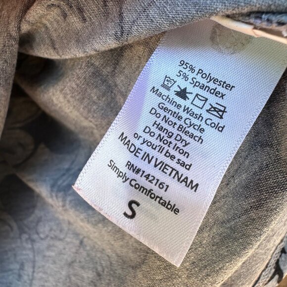 LulaRoe Mickey Mouse Top Black Gray 3/4 Sleeve Baseball Tee Shirt Size S - Picture 6 of 9